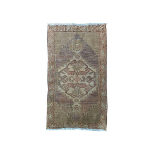 
                
                    Load image into Gallery viewer, &amp;#39;Lian&amp;#39; Vintage Rug (2 x 3)
                
            
