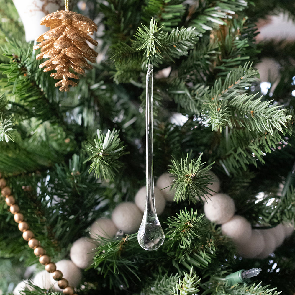 
                
                    Load image into Gallery viewer, Glass Icicle Ornament Set
                
            